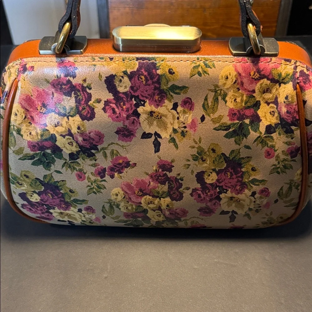 Patricia Nash Multicolor Floral Clutch Doctor’s Bag - Picture 6 of 6
